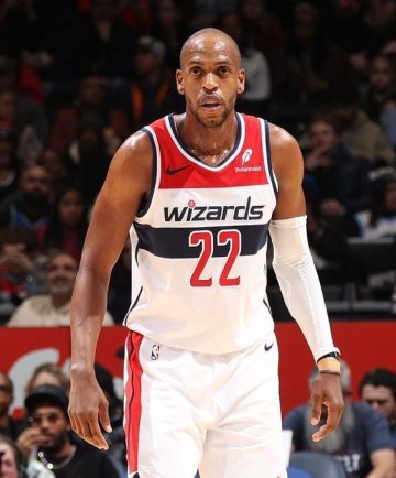 开云平台入口-湖勇跃跃欲试？记者：34岁前雄鹿冠军前锋米德尔顿有望被奇才买断