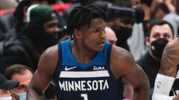 开云app-没有控卫，究竟有多痛苦|哈士奇|芬奇|湖人|爱德华兹|快船_新浪体育_新浪新闻